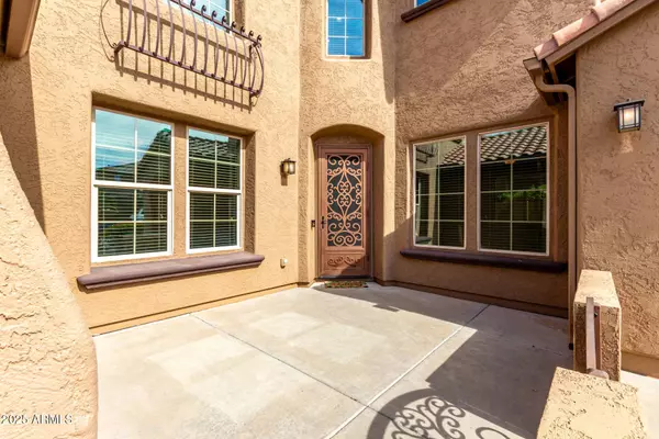 10946 E RAMONA Avenue, Mesa, AZ 85212