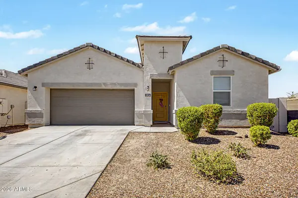 2824 W SEAVER Avenue, Apache Junction, AZ 85120