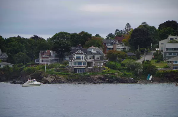 Move to Maine - Discover the Charm and Opportunity of Coastal Living