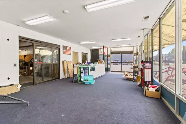 1055 Dillon WAY, Central Point, OR 97502