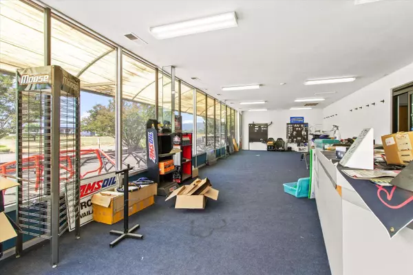 1055 Dillon WAY, Central Point, OR 97502