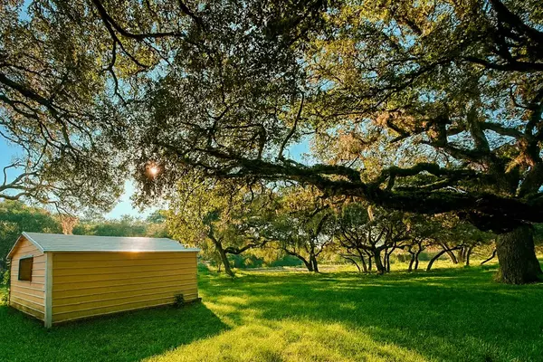 1280 US 90A HWY, Weimar, TX 77475