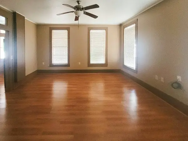 1404 Fannin ST, Columbus, TX 78934