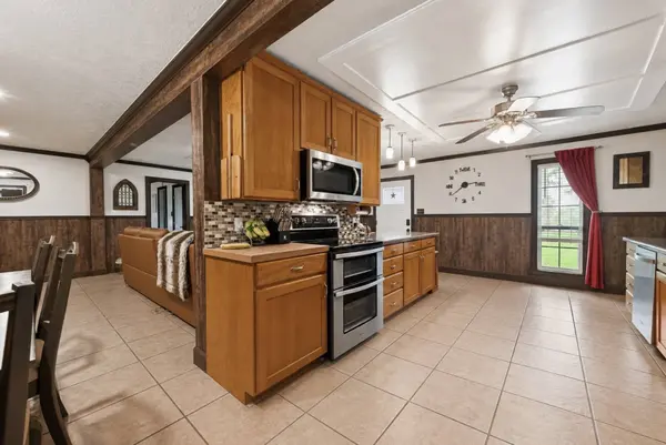 1429 County Road 192, Alvin, TX 77511