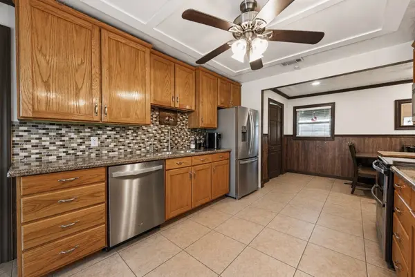 1429 County Road 192, Alvin, TX 77511
