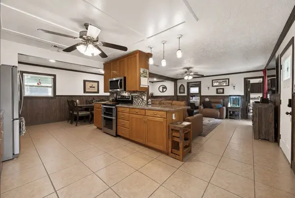 1429 County Road 192, Alvin, TX 77511