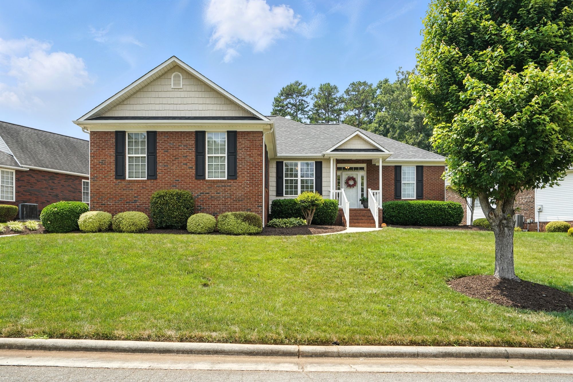 Front exterior view of 2300 Wednesbury Ct, Kannapolis NC – move-in ready ranch home for sale