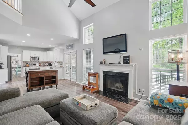 6501 Harburn Forest DR, Charlotte, NC 28269