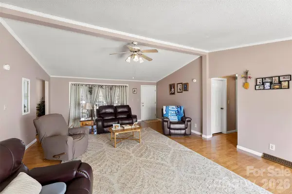 3359 Roundcliff DR, Concord, NC 28025