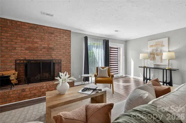 311 Silverleaf CIR, Kannapolis, NC 28083