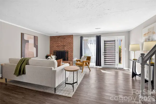 311 Silverleaf CIR, Kannapolis, NC 28083