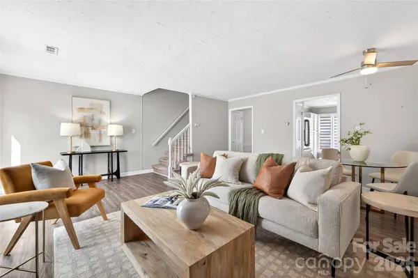 311 Silverleaf CIR, Kannapolis, NC 28083