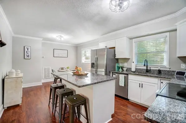 3800 Vanderburg DR S, Concord, NC 28025
