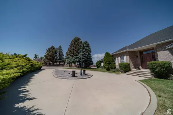 1416 E VALLEY VIEW DR, Wellington, UT 84542
