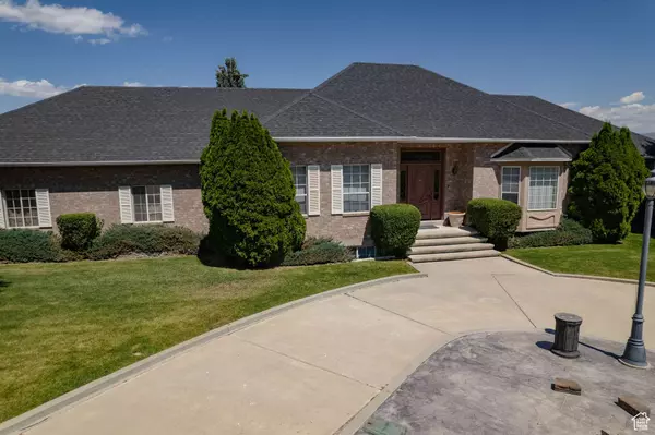 1416 E VALLEY VIEW DR, Wellington, UT 84542