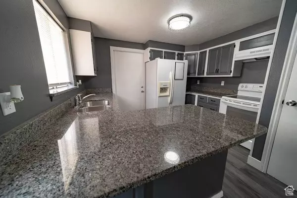 195 N 800 W, Cleveland, UT 84518