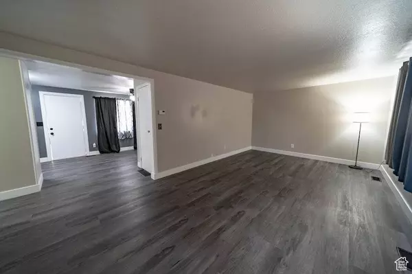 195 N 800 W, Cleveland, UT 84518