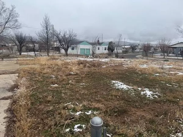 121 8TH W, East Carbon, UT 84520