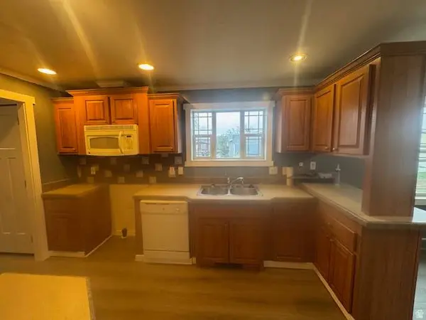 710 ASH ST, Wellington, UT 84542