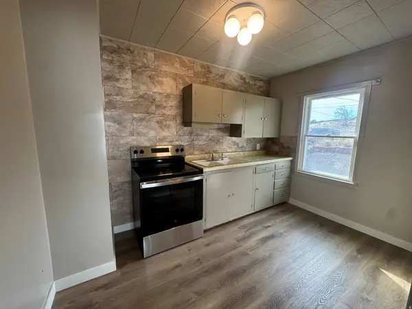 531 EDGEHILL DR DR, East Carbon, UT 84520