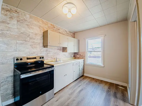 531 EDGEHILL DR, East Carbon, UT 84520