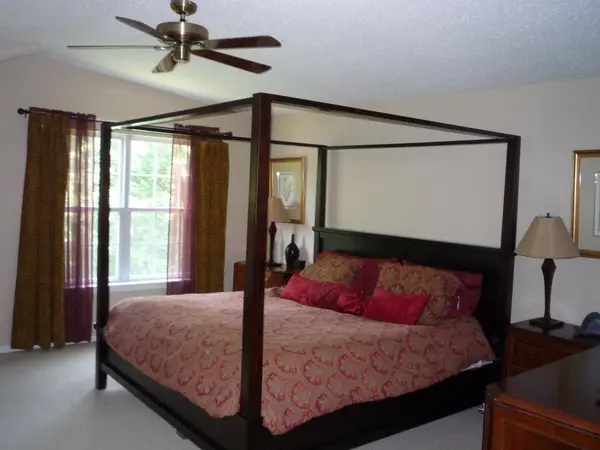 62 Fairmount Ave, Bridgewater Twp., NJ 08807