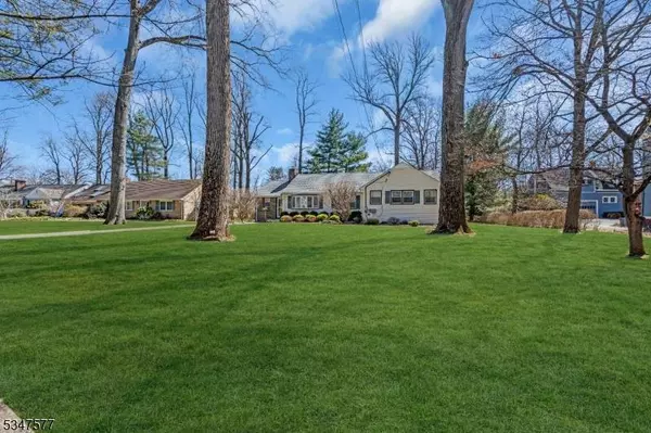 155 Rockview Ave, North Plainfield Boro, NJ 07060