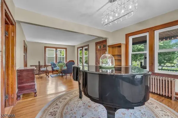 175 S Bridge St, Somerville Boro, NJ 08876