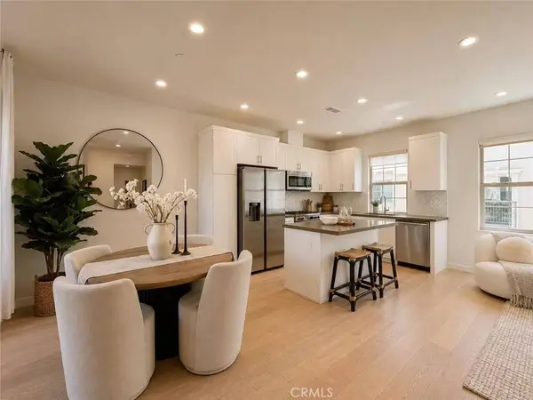 184 Elkhorn, Irvine, CA 92618