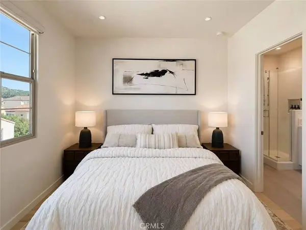 184 Elkhorn, Irvine, CA 92618