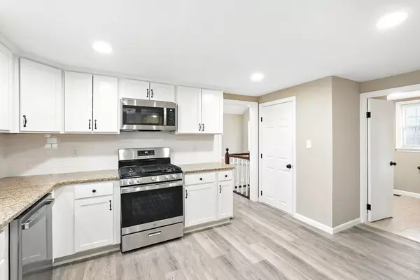 230 Sykes St, Palmer, MA 01069