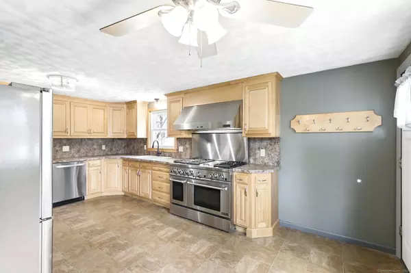 9 Peggy Lane, Enfield, CT 06082