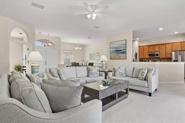 7582 CAMDEN HARBOUR DR, Bradenton, FL 34212