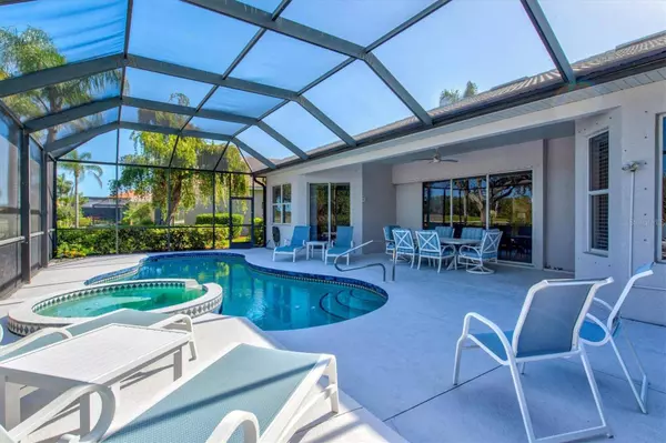 7582 CAMDEN HARBOUR DR, Bradenton, FL 34212