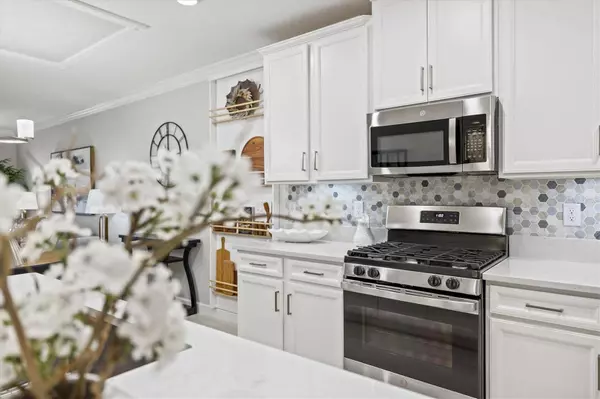 17578 HOLLY WELL AVE, Wimauma, FL 33598