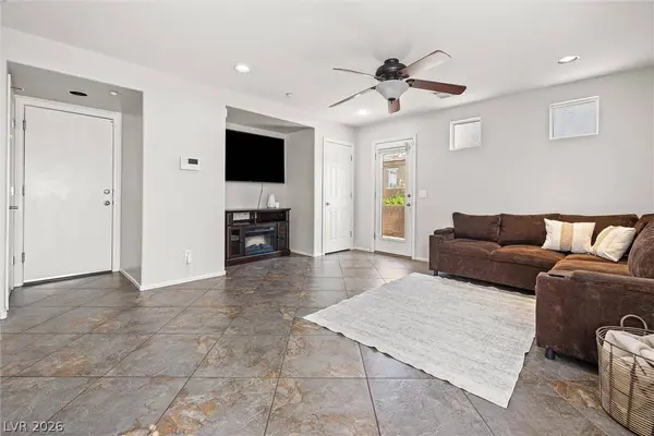 9156 Point Lace CT, Las Vegas, NV 89149