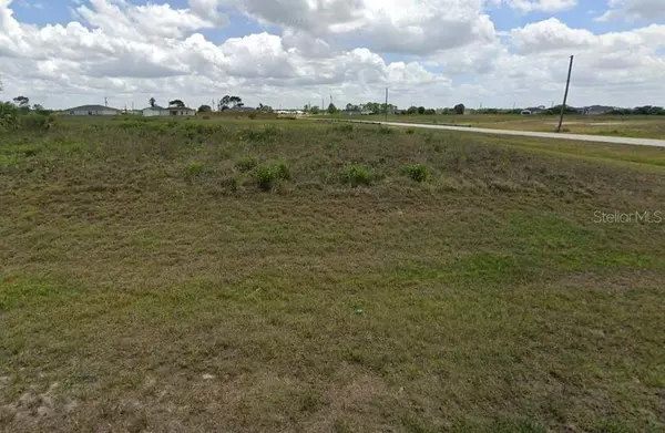 9022 S LARGO CT, Labelle, FL 33935