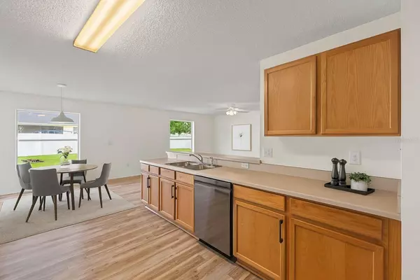 33 RALEIGH DR, Palm Coast, FL 32164