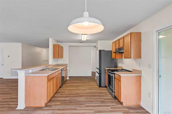 33 RALEIGH DR, Palm Coast, FL 32164