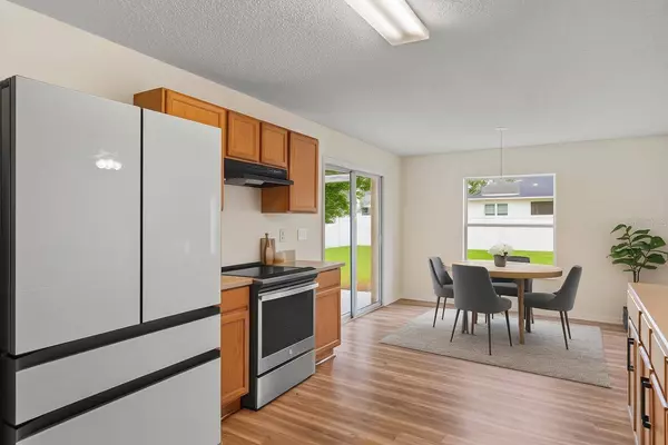 33 RALEIGH DR, Palm Coast, FL 32164