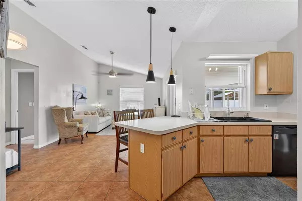 2443 AINSWORTH AVE, Deltona, FL 32738