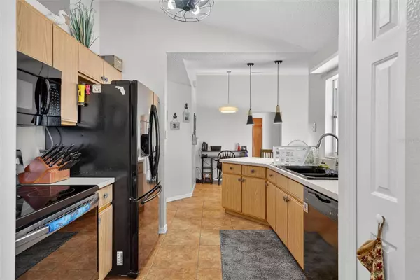 2443 AINSWORTH AVE, Deltona, FL 32738