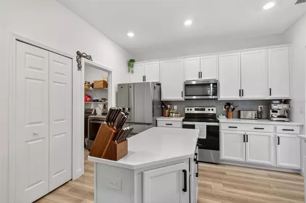 2 RIDGE RD, Palm Coast, FL 32137