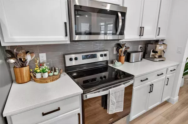 2 RIDGE RD, Palm Coast, FL 32137