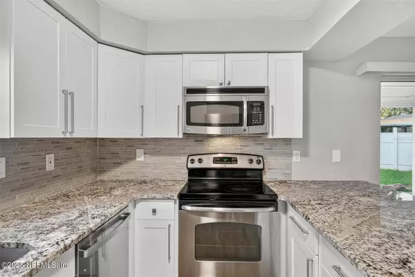 61 SUNNY SHORE DR, Ormond Beach, FL 32176