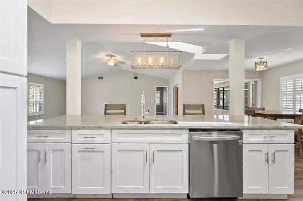 36 WOODWARD LN, Palm Coast, FL 32164