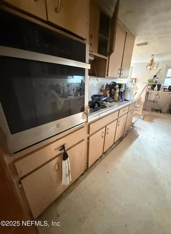 4506 KEY WOODLEY DR S, Jacksonville, FL 32218