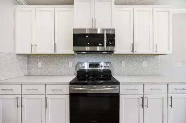 83 HUMMINGBIRD CT, Palm Coast, FL 32164