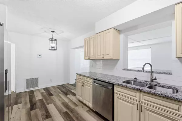 1598 3RD ST, Daytona Beach, FL 32117