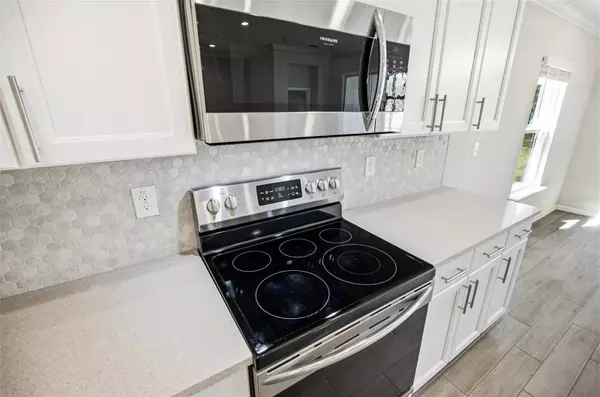 83 HUMMINGBIRD CT, Palm Coast, FL 32164